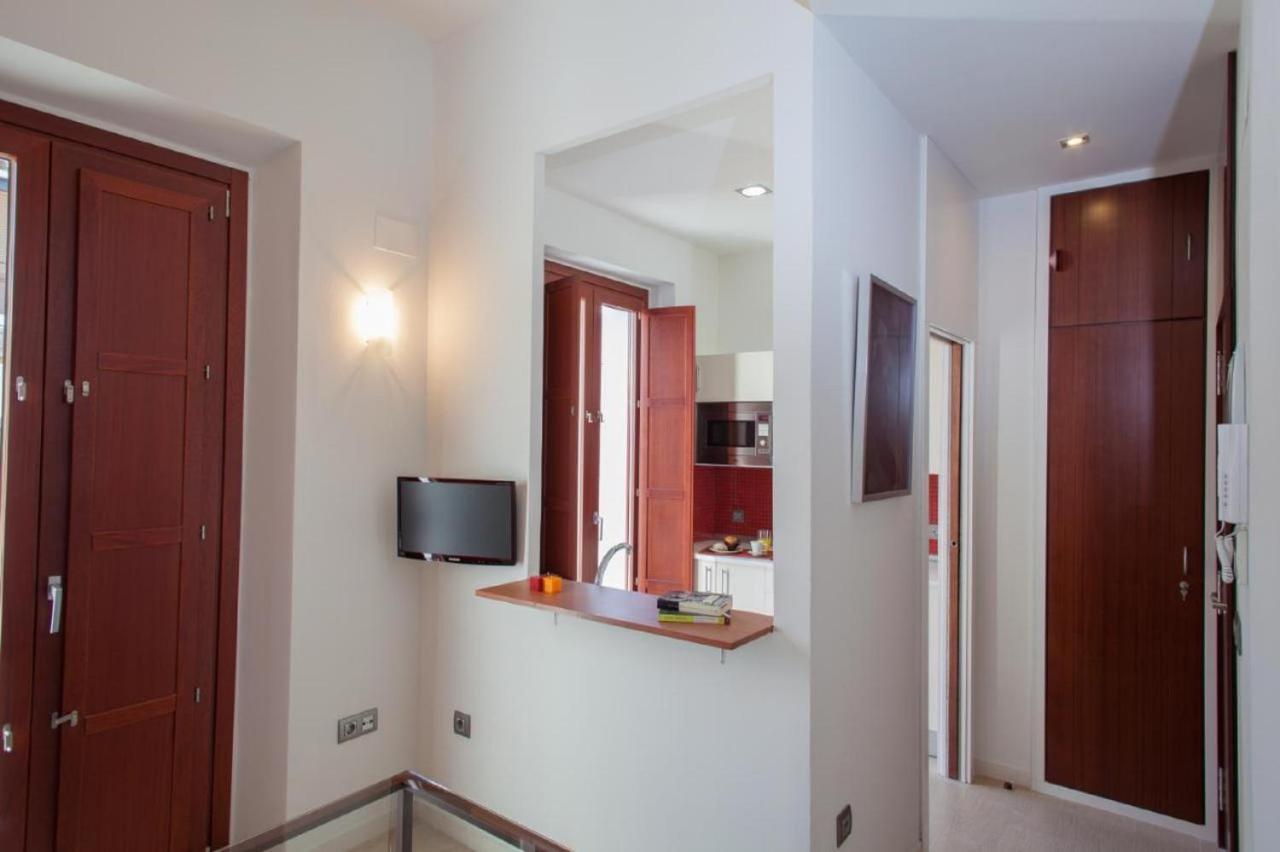 Apartamento Puerta Del Arenal - Kainga Homes Sevilla Kültér fotó