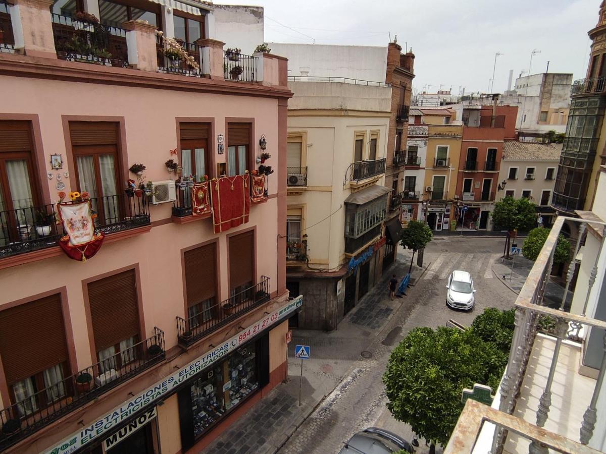 Apartamento Puerta Del Arenal - Kainga Homes Sevilla Kültér fotó